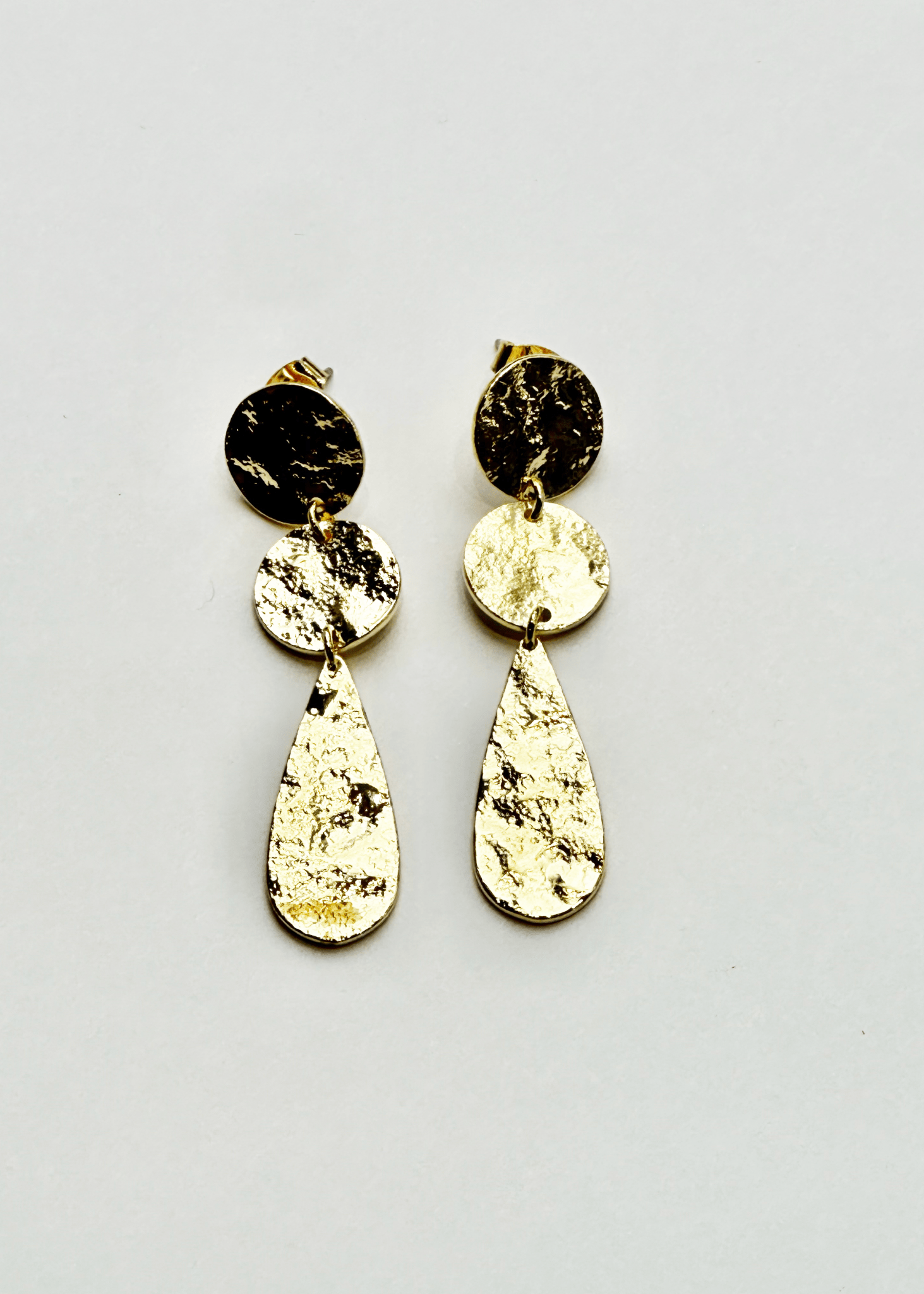 Blue Sky - Sparkle Pendant Earrings - Gold - Meg