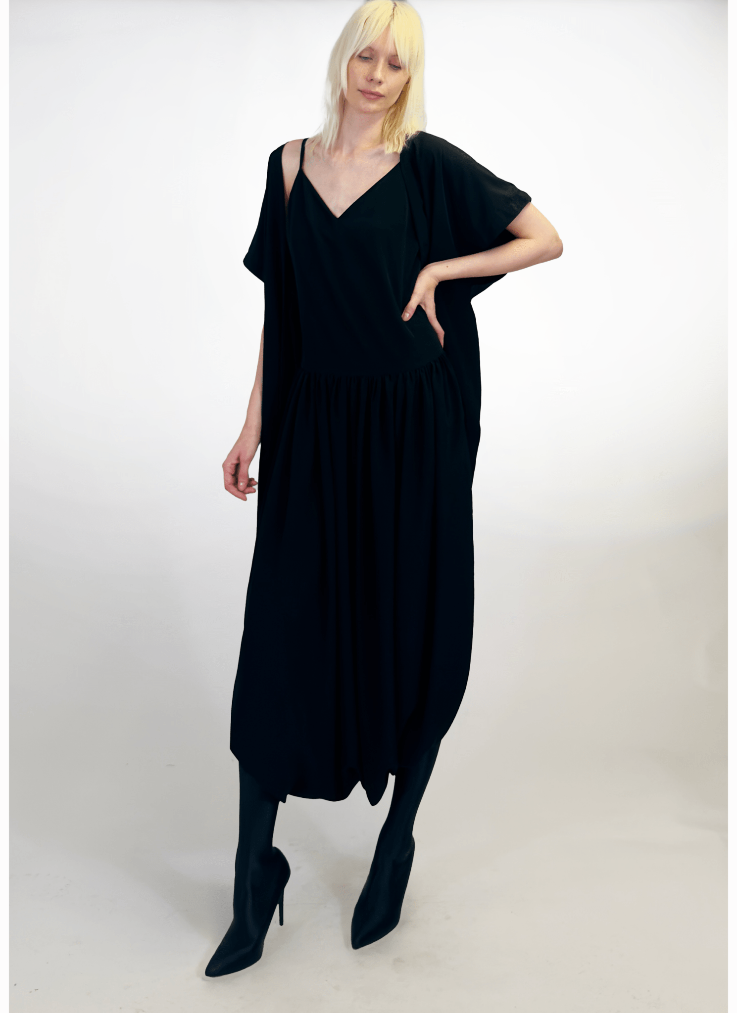 Genie Dress - Black - Meg