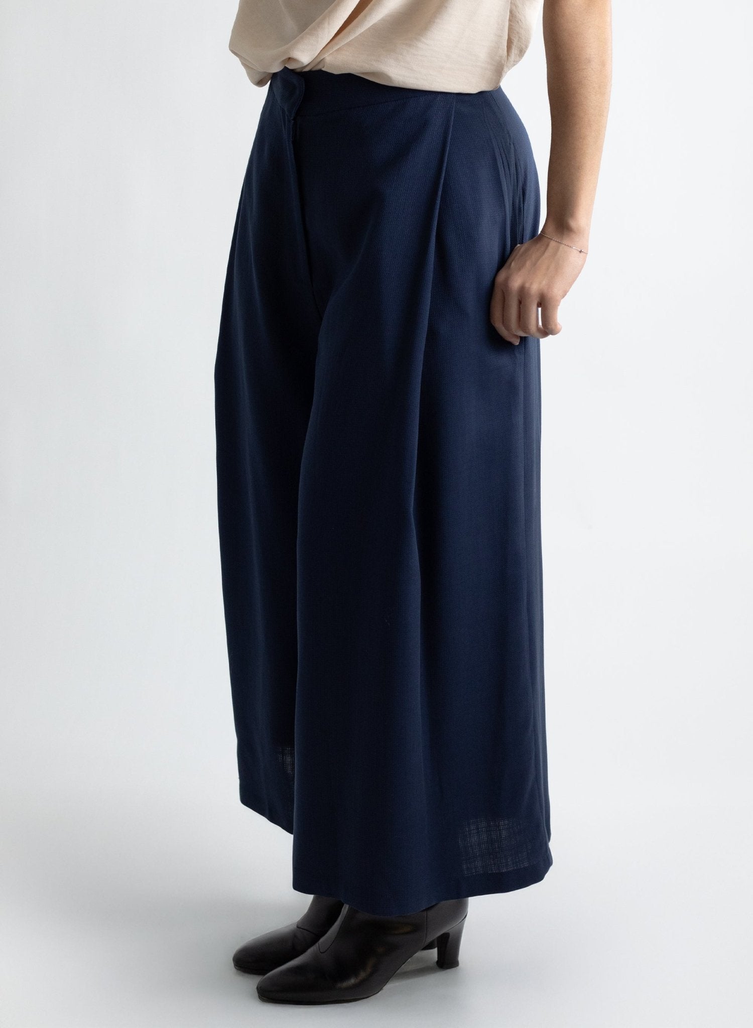 Izy Culotte - Navy - Meg - Made in Canada