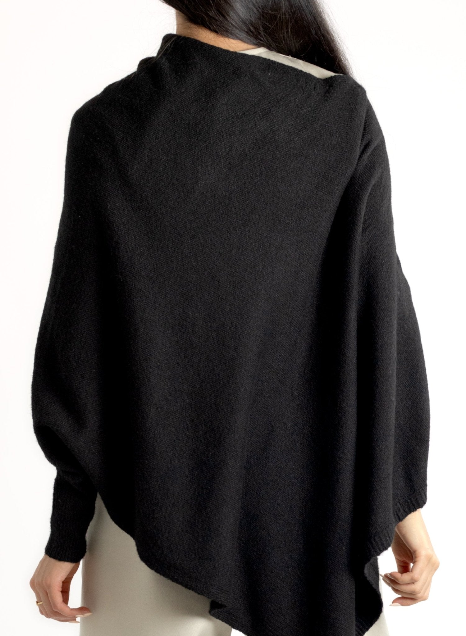 Lightweight Poncho - Black - Meg
