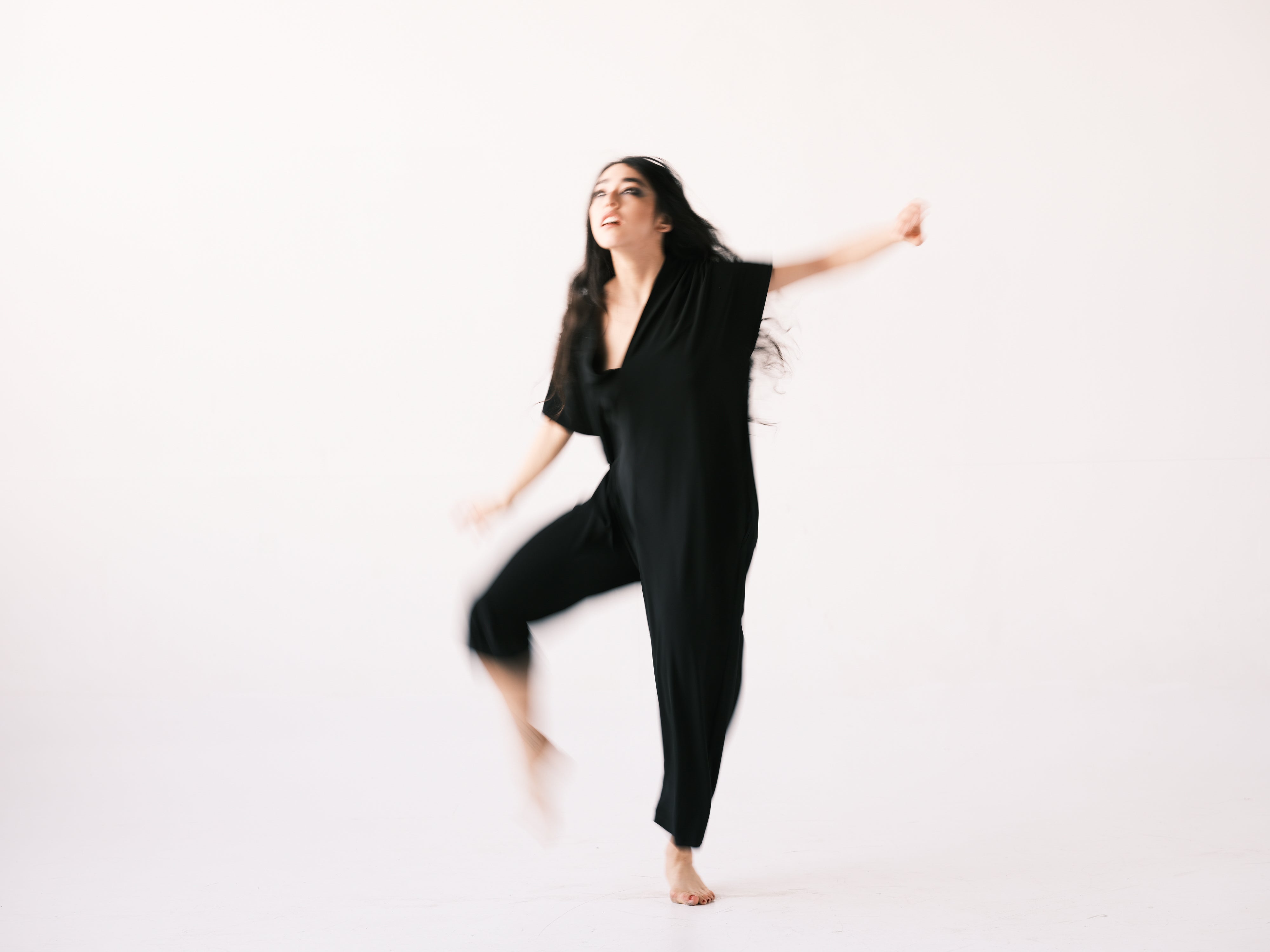 Meg Movement Triangle Jump - Black - Meg