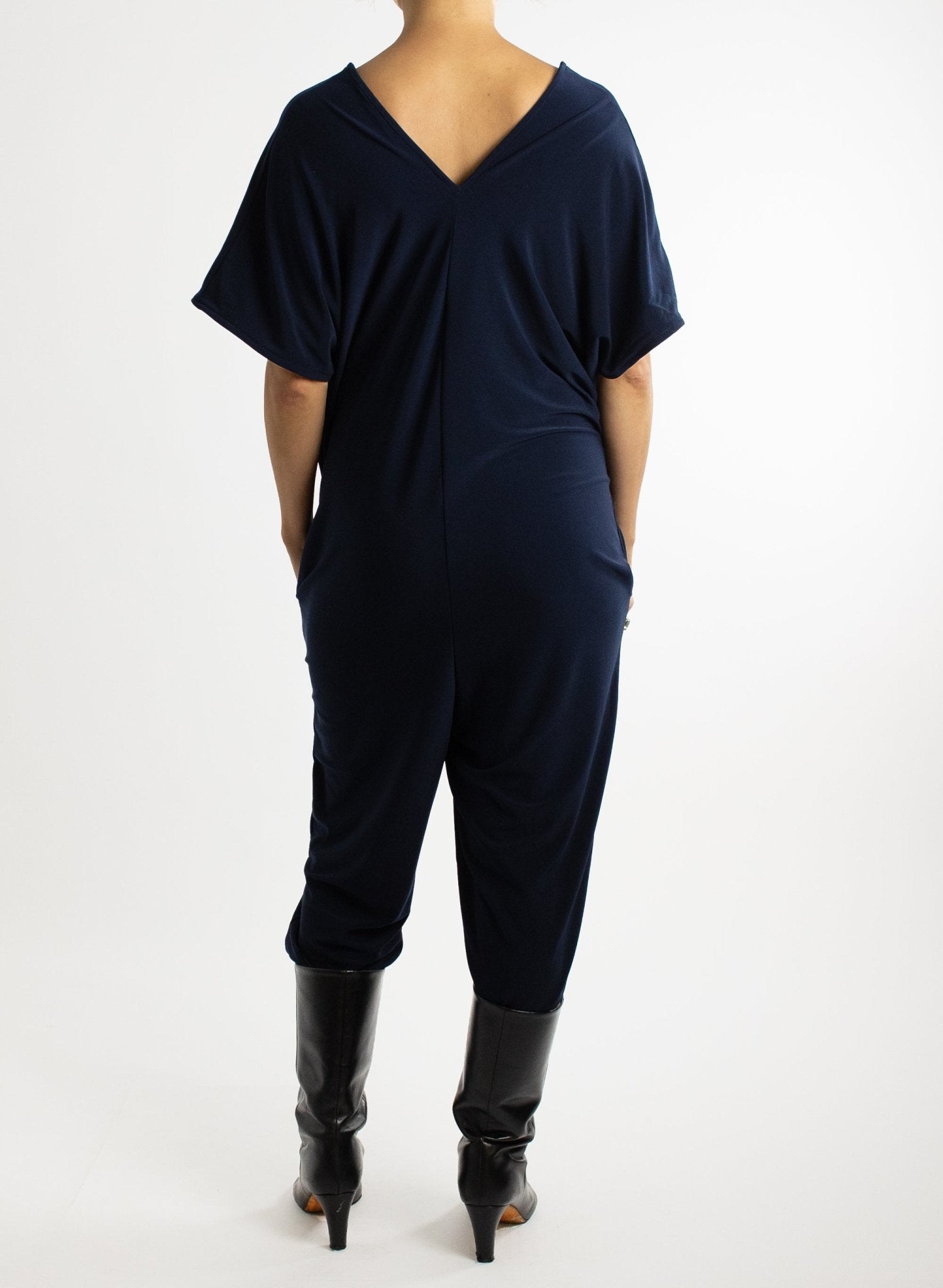Triangle Jump - Navy - Meg