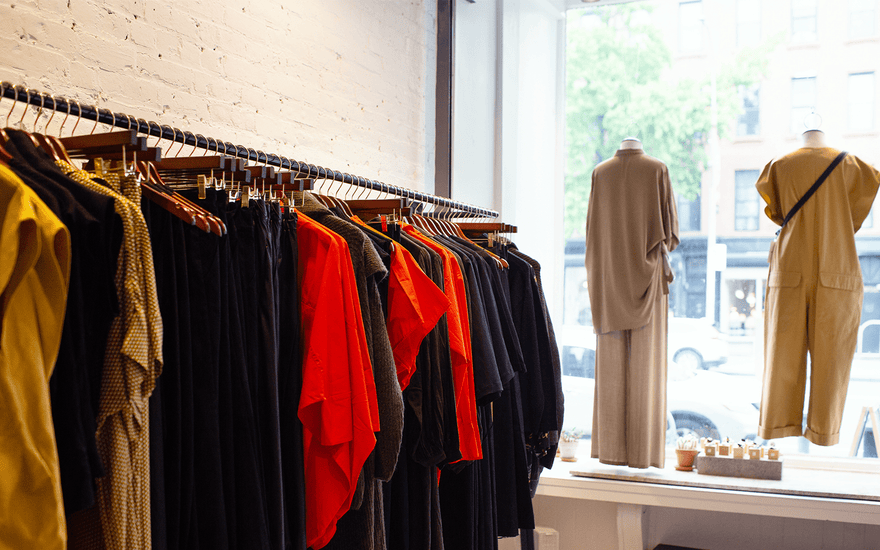5 Reasons to Shop Small During the Holidays - Meg