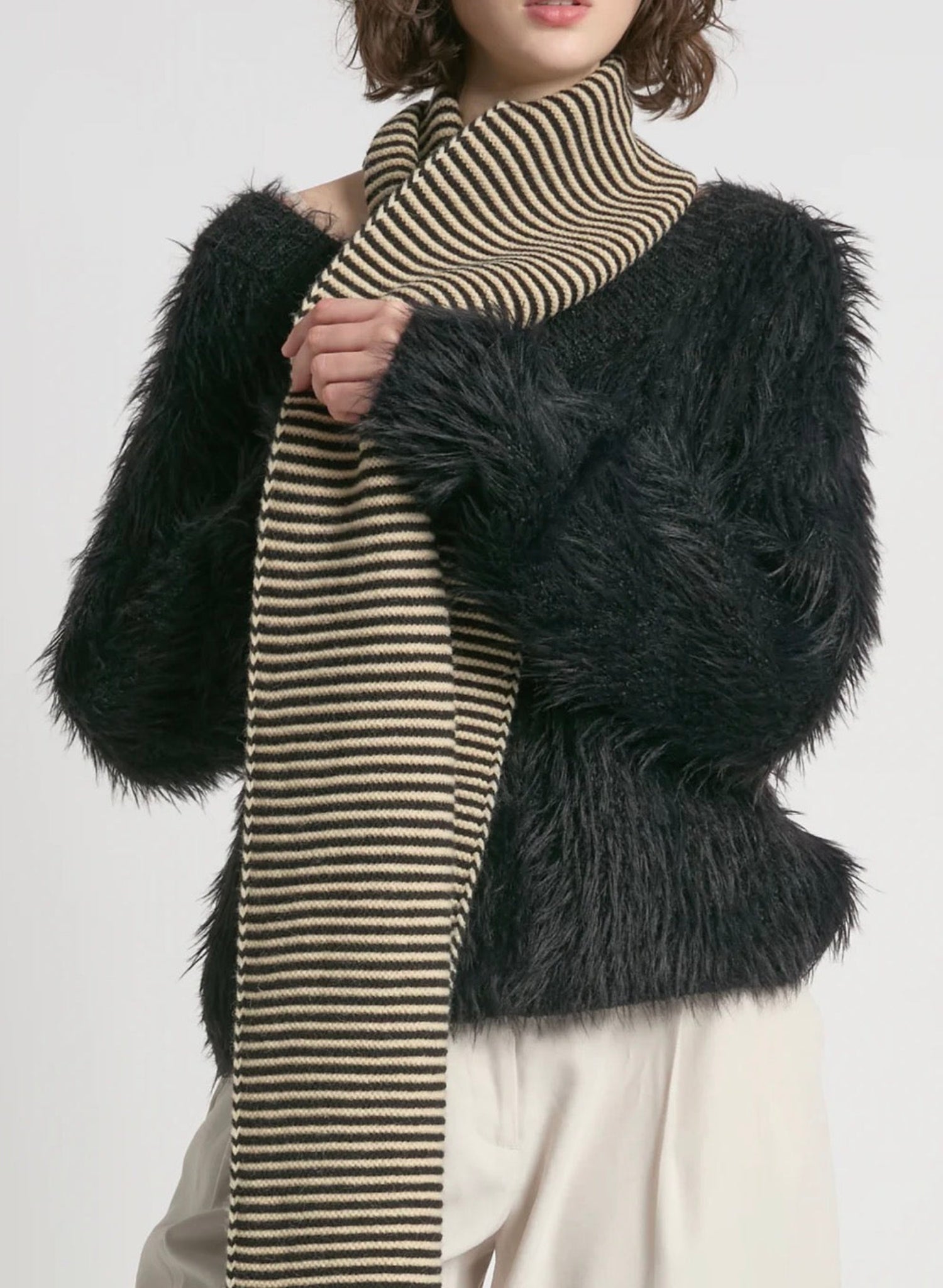 textured striped scarf - beige and black