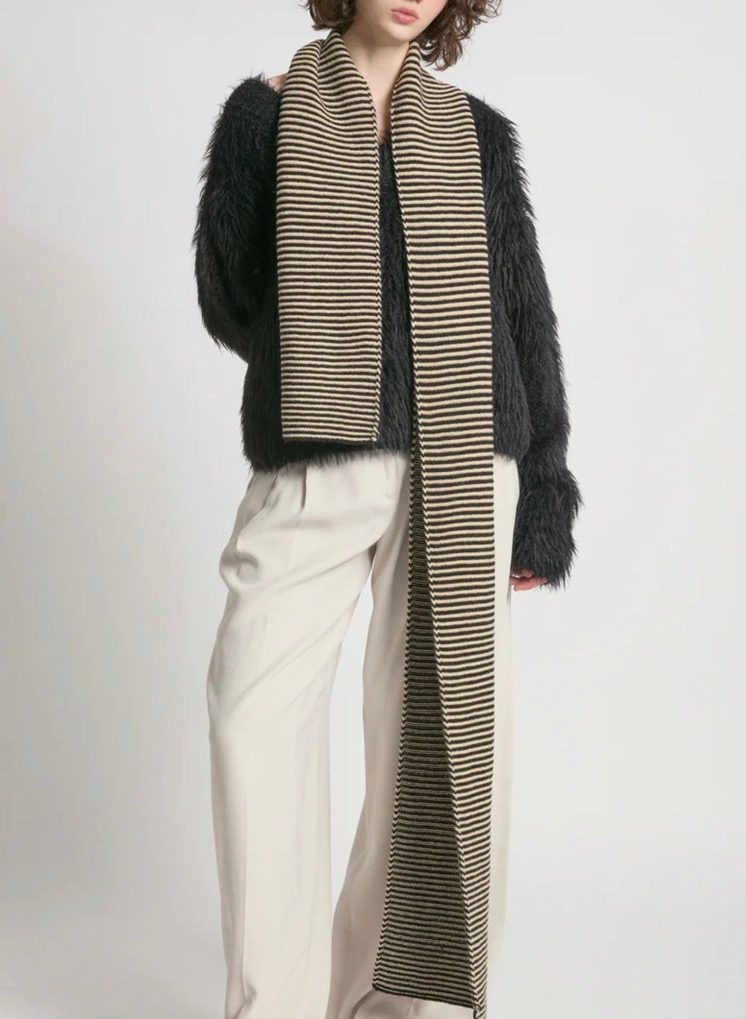 textured striped scarf - beige and black