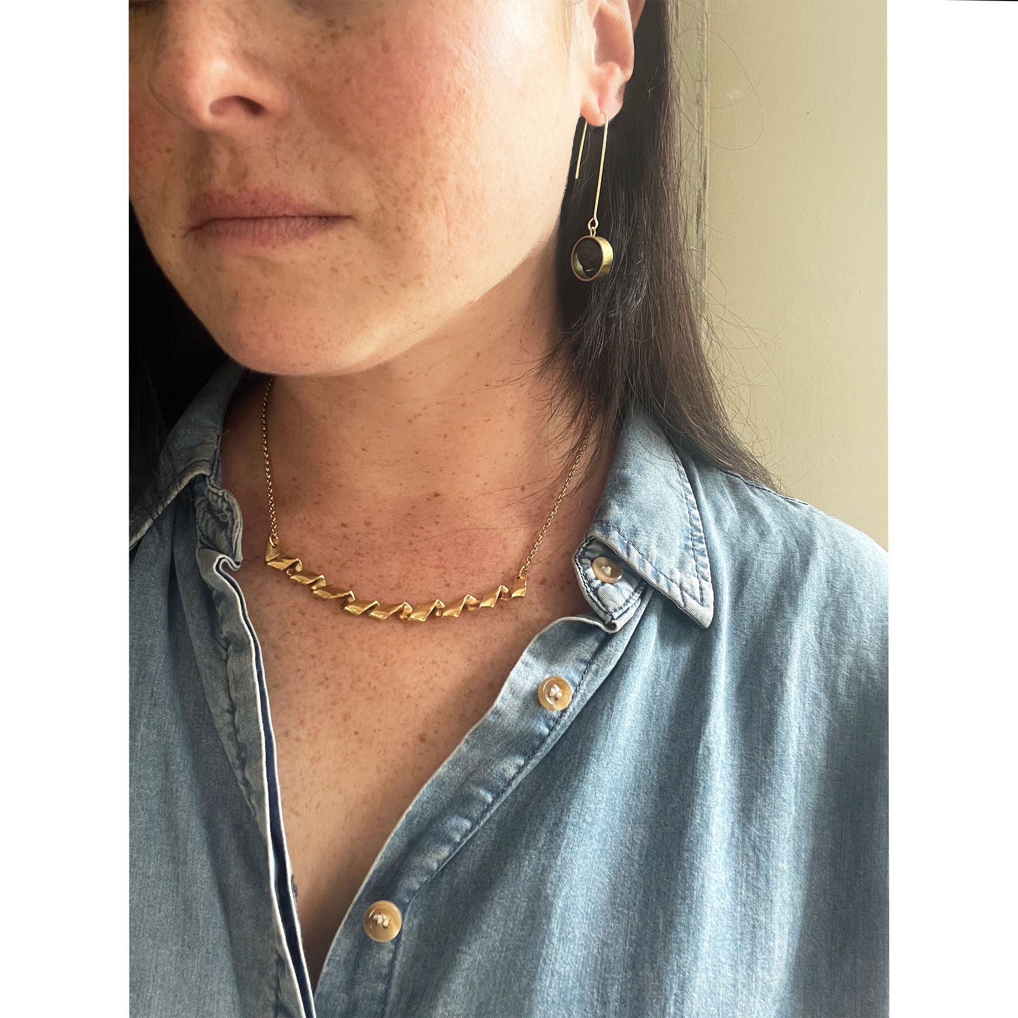 Line &amp; Label - Kallos Pendant Necklace - Brass