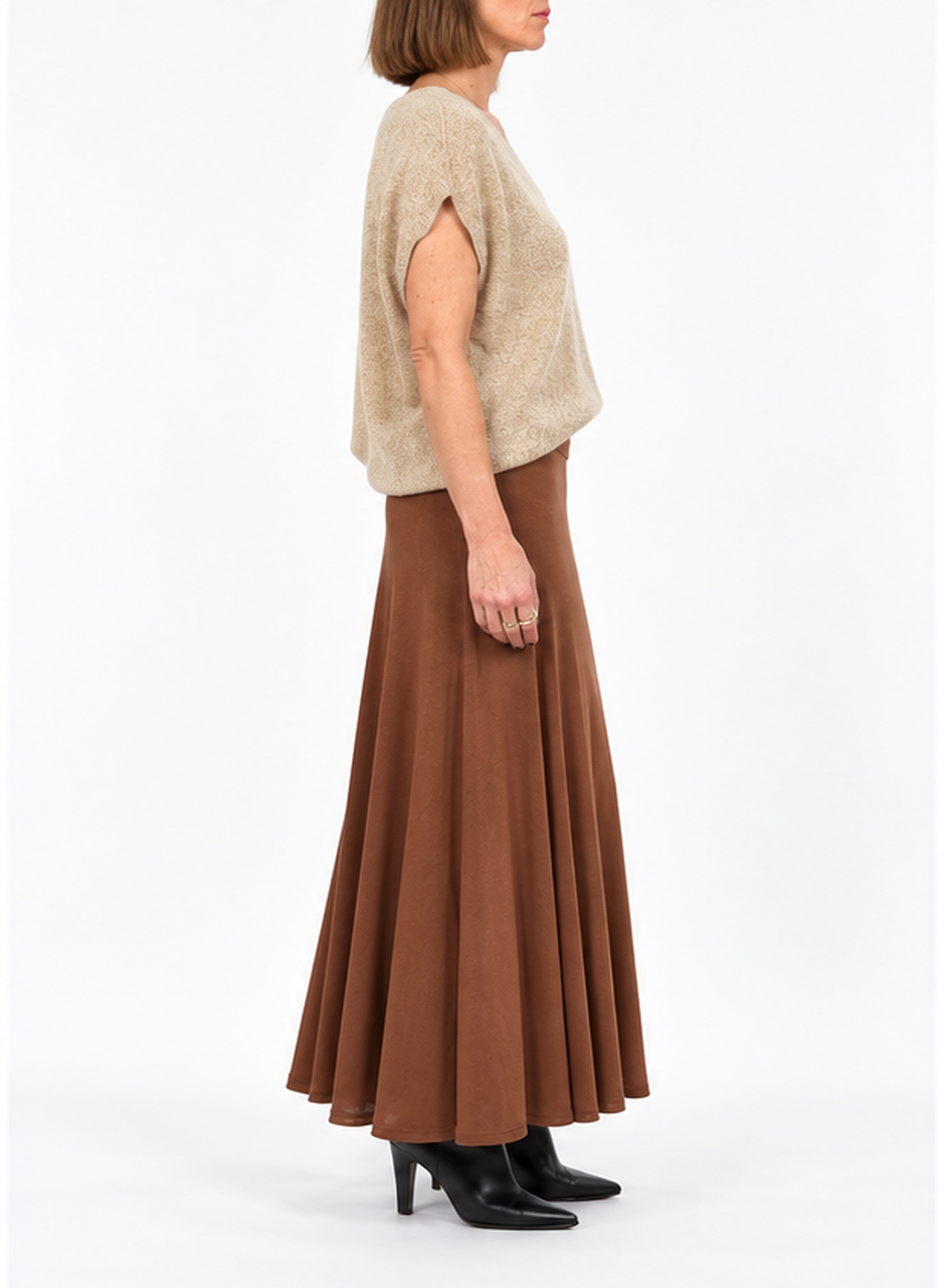 V-Neck Sweater - Oatmeal - Meg