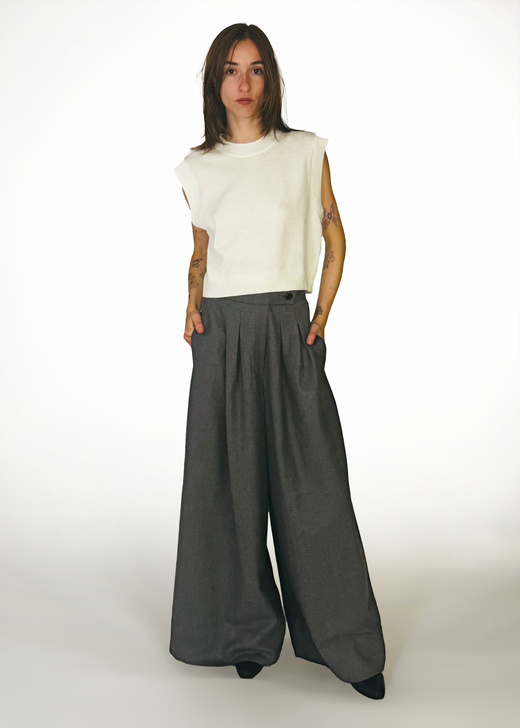 Cropped Sweater Vest - Ivory