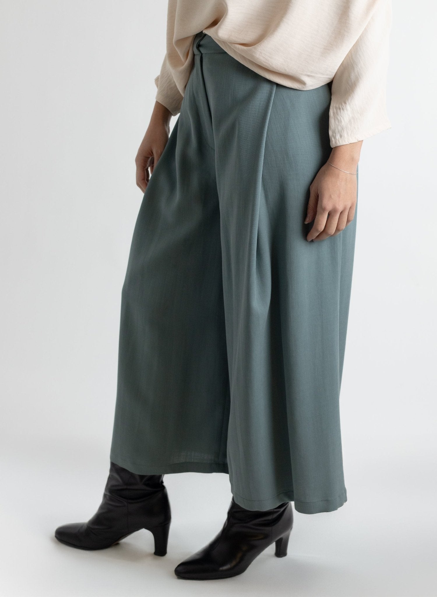 Izy Culotte - Slate - Meg - Made in Canada
