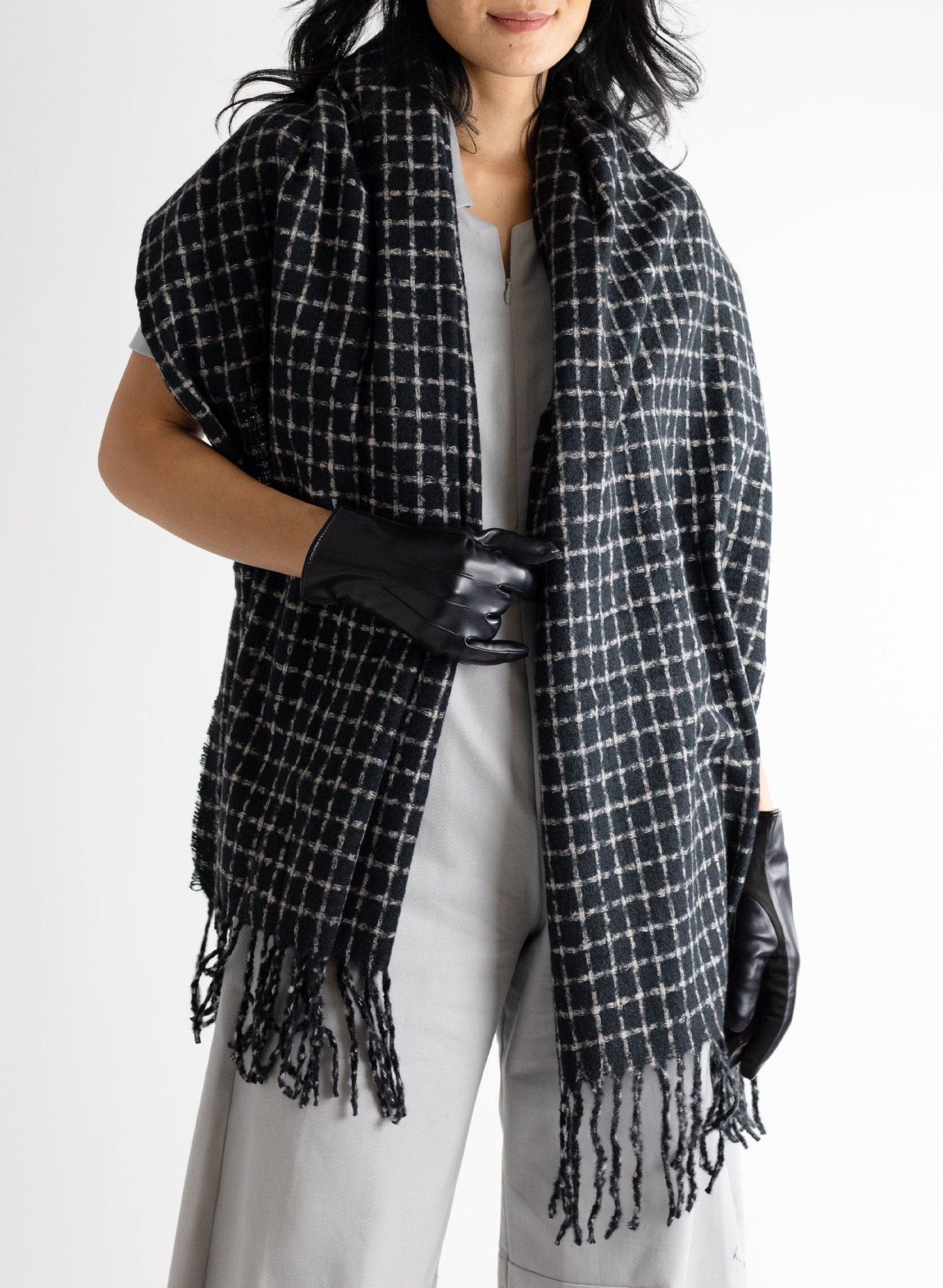 Minimal Windowpane Scarf - Black - Meg