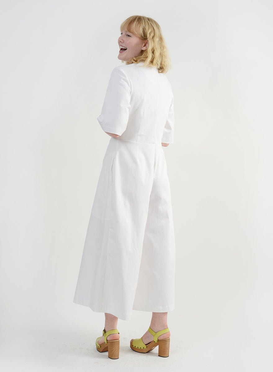 Round Pocket Jump - White - M (RESALE ITEM) - Meg