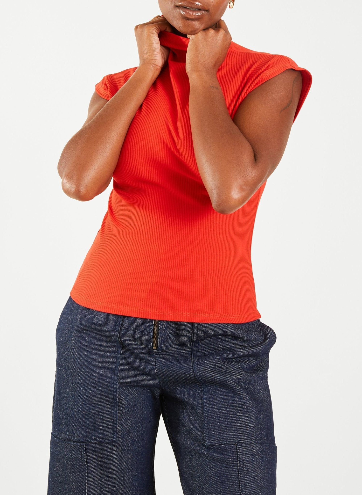 Sleeveless Skinny Top - Scarlet - Meg