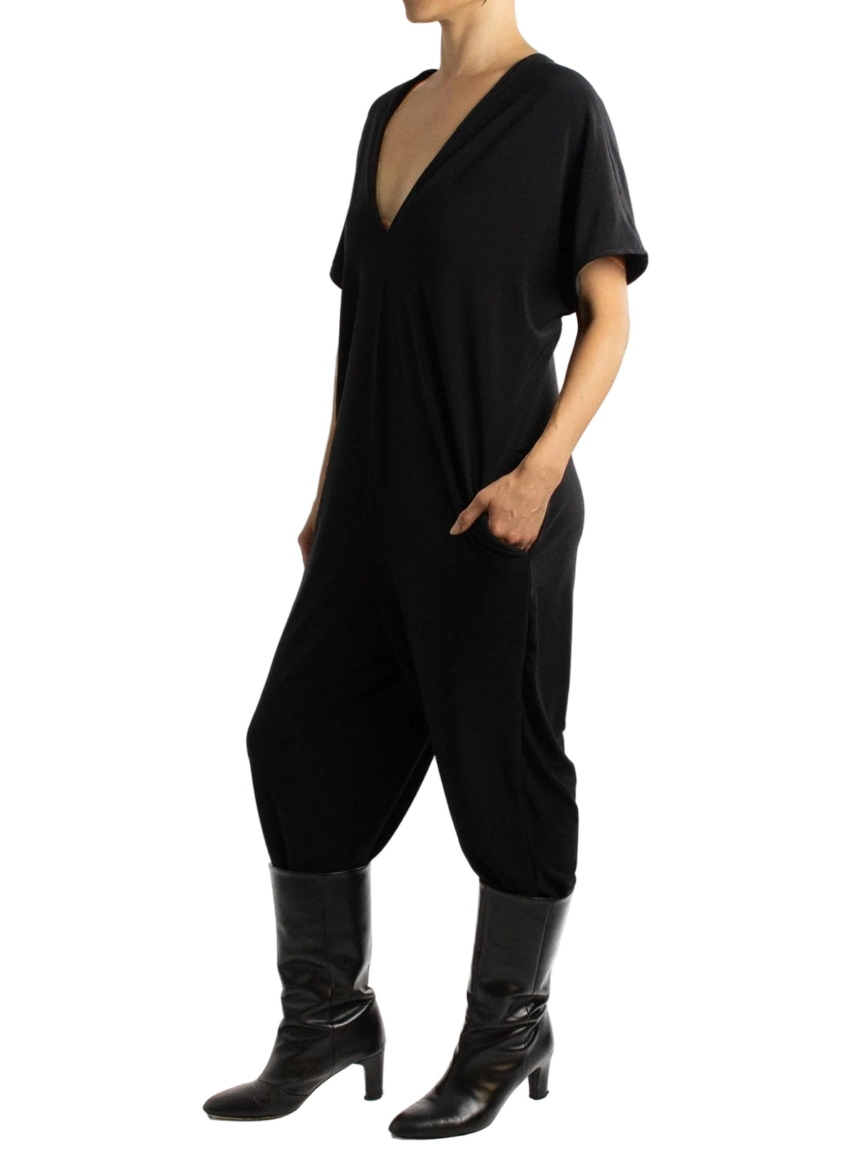 Triangle Jump - Black - Meg