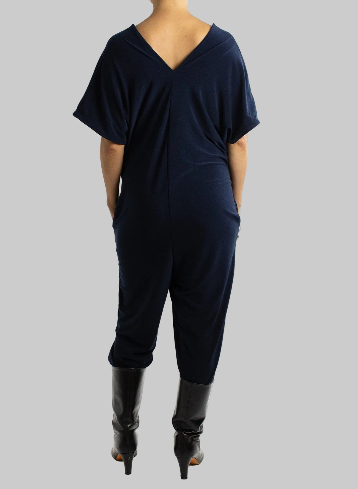 Triangle Jump - Navy - Meg
