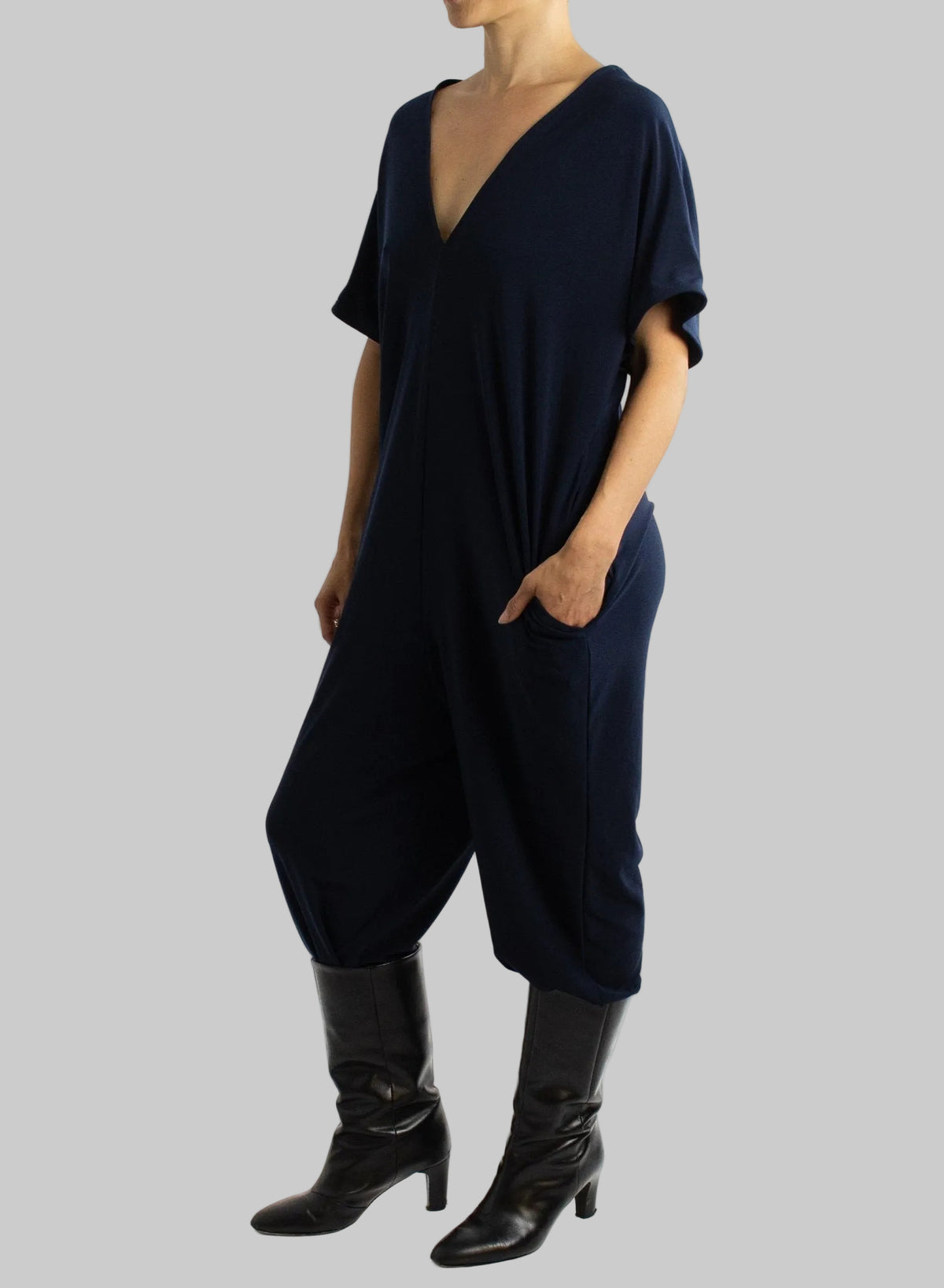 Triangle Jump - Navy - Meg