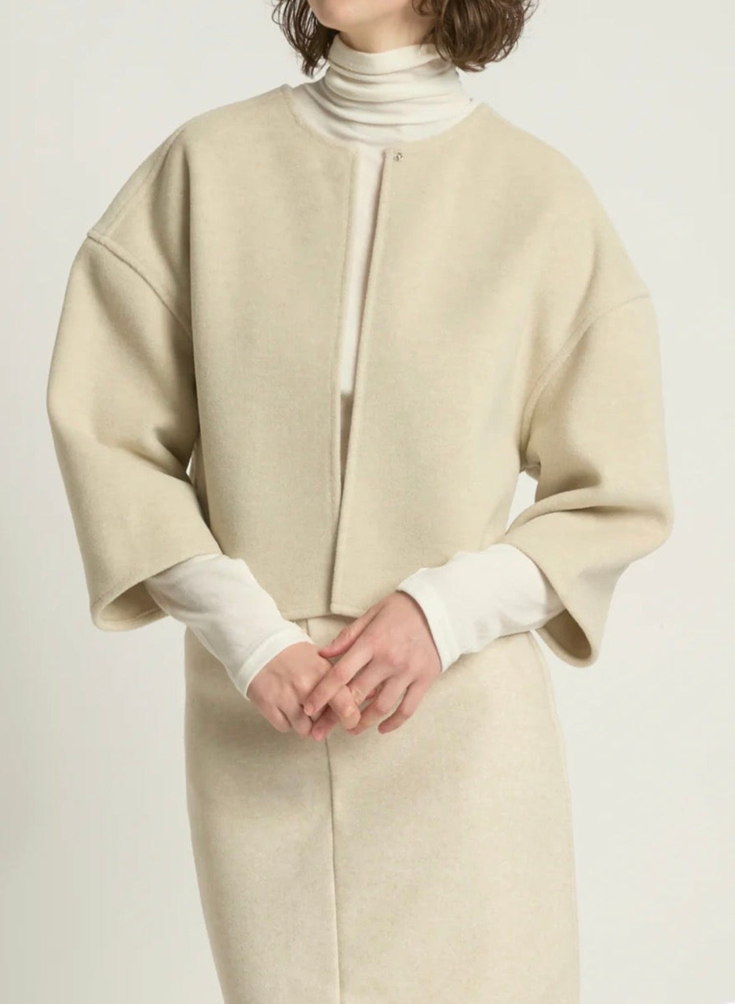 Winter Cropped Jacket - Ivory - Meg