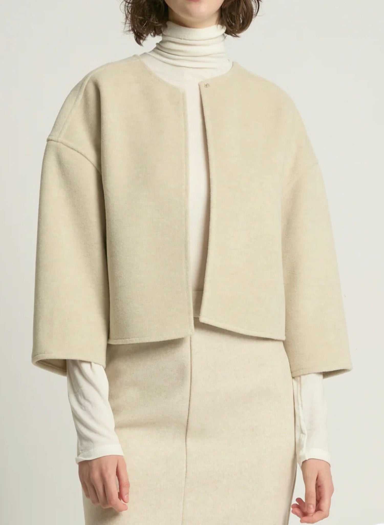 Winter Cropped Jacket - Ivory - Meg